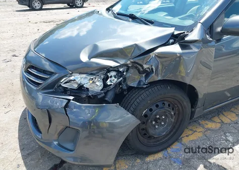 2013 Toyota Corolla Le z USA, uszkodzony, nr VIN 2T1BU4EE2DC928512